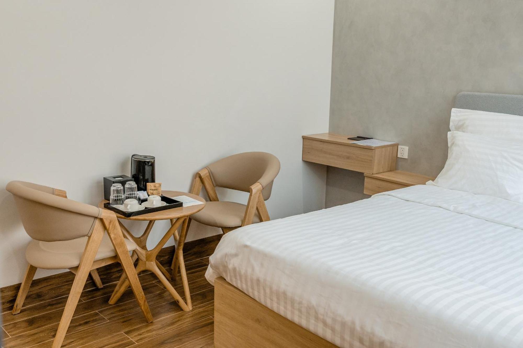 Diora Hotel Pleiku By Hos Ngoại thất bức ảnh