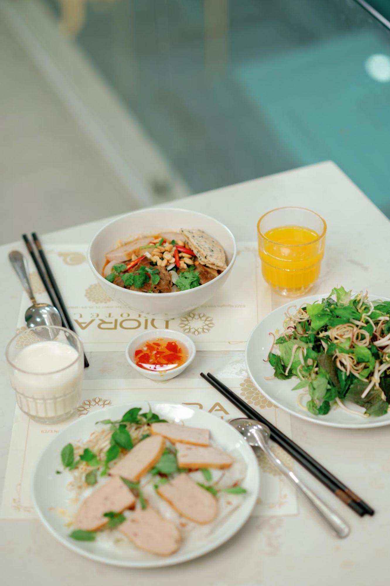 Diora Hotel Pleiku By Hos Ngoại thất bức ảnh