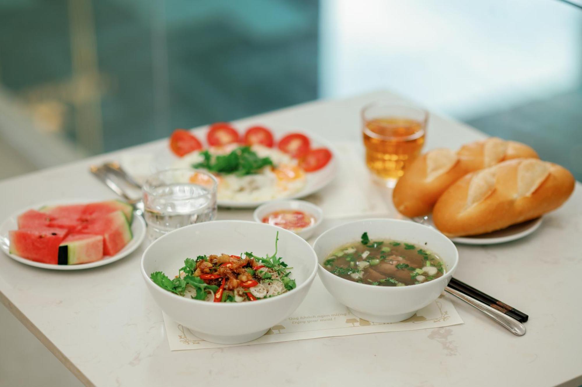 Diora Hotel Pleiku By Hos Ngoại thất bức ảnh
